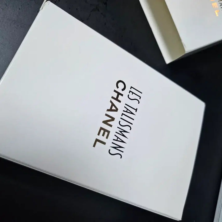 [BUNJANG] Chanel Trump Card Set / 샤넬 트럼프카드 팝니다.