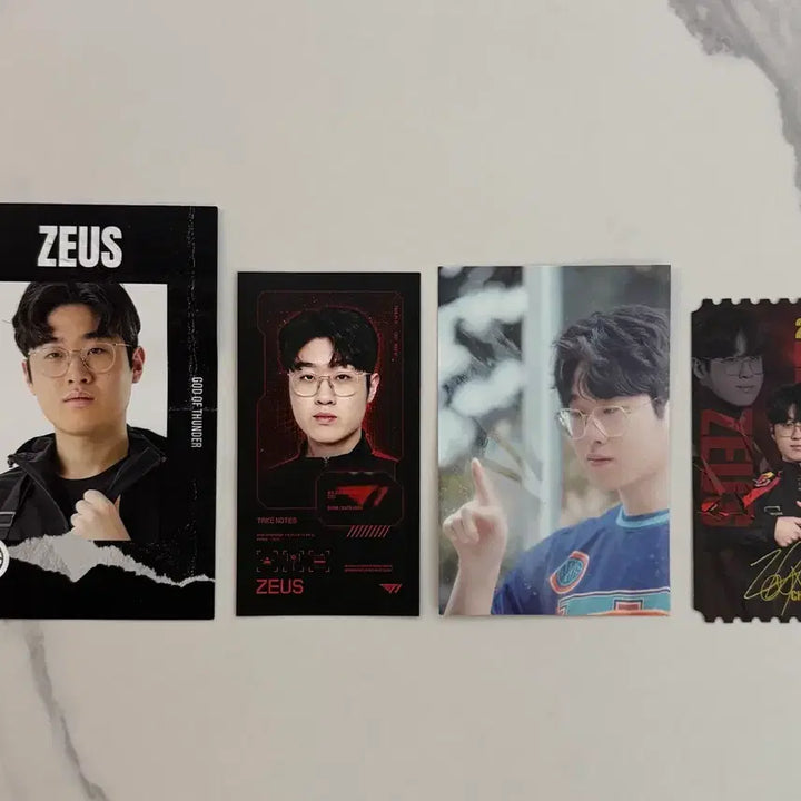 [BUNJANG] T1 Zeus Choi Woo-je Photocard &amp; Postcard Bundle Set / (반택포) 롤 제우스 최우제 포토카드 엽서 굿즈 일괄