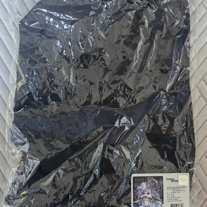 [BUNJANG] Eternal Return Bianca "Eternal Azure Wraith" T-Shirt (Sealed) / 이터널리턴 영겁의 푸른망령 비앙카 티셔츠 판매합니다