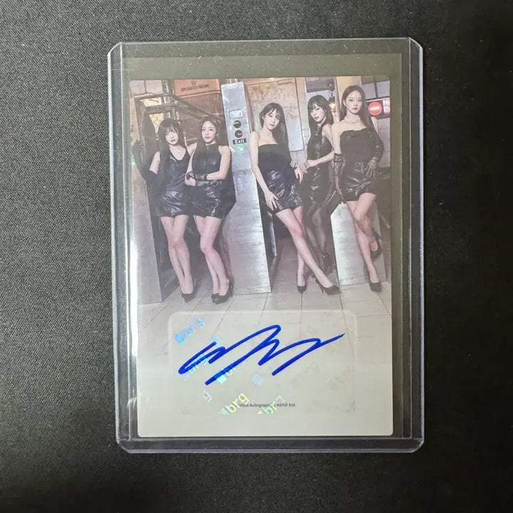 [BUNJANG] fromis_9 Lee Nagyung Terramedia Promo Auto Signed Photocard / 테레카 프로미스나인 이나경 프로모 오토 싸인 카드