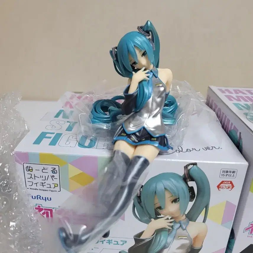 [BUNJANG] FURYU Hatsune Miku Original Noodle Stopper Pearl Color Ver. Figure / 후류 하츠네 미쿠 오리지널 누들 스토퍼 펄컬러ver