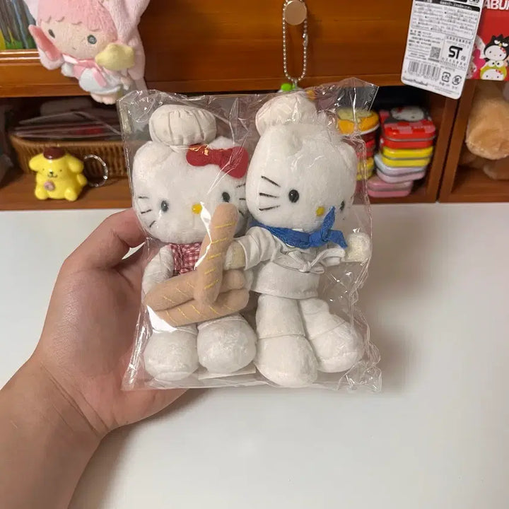 [BUNJANG] Sanrio Hello Kitty Daniel Baking Mascot Plush / 고전키티 헬로키티 다니엘 제빵 마스코트 인형