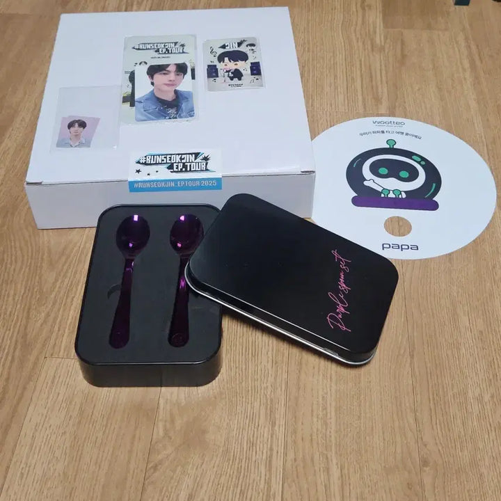 [BUNJANG] BTS Jin Run Jin EP. Tour Baskin Robbins Purple Spoon Set / BTS 진 런석진 EP. TOUR ,베스킨라빈스  퍼플 스푼 세트