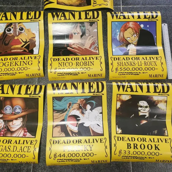 [BUNJANG] One Piece Wanted Poster Set (Zoro, Sanji, Ace, Franky, Nico Robin, Brook, Shanks) / 원피스 현상 수배서 세트 (조로, 상디, 에이스, 프랑키, 니코 로빈,