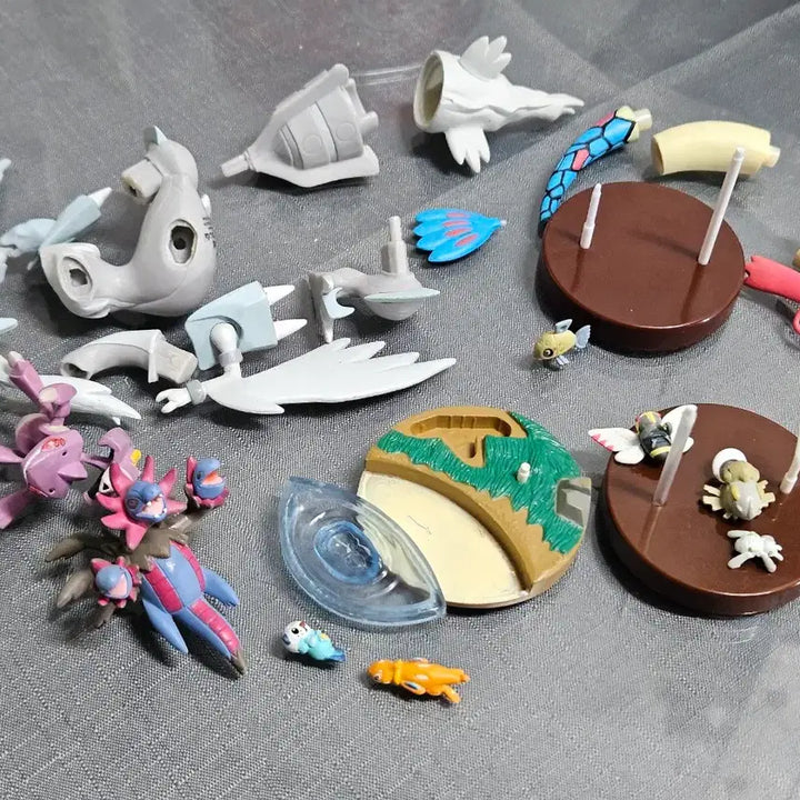 [BUNJANG] Pokemon 3D Figure Collection Milotic Swimming Form &amp; Others Set / 주말할인,7월까지판매)택포,초희귀품)포켓몬스터 입체도감 피규어 밀로틱 유영폼+기타