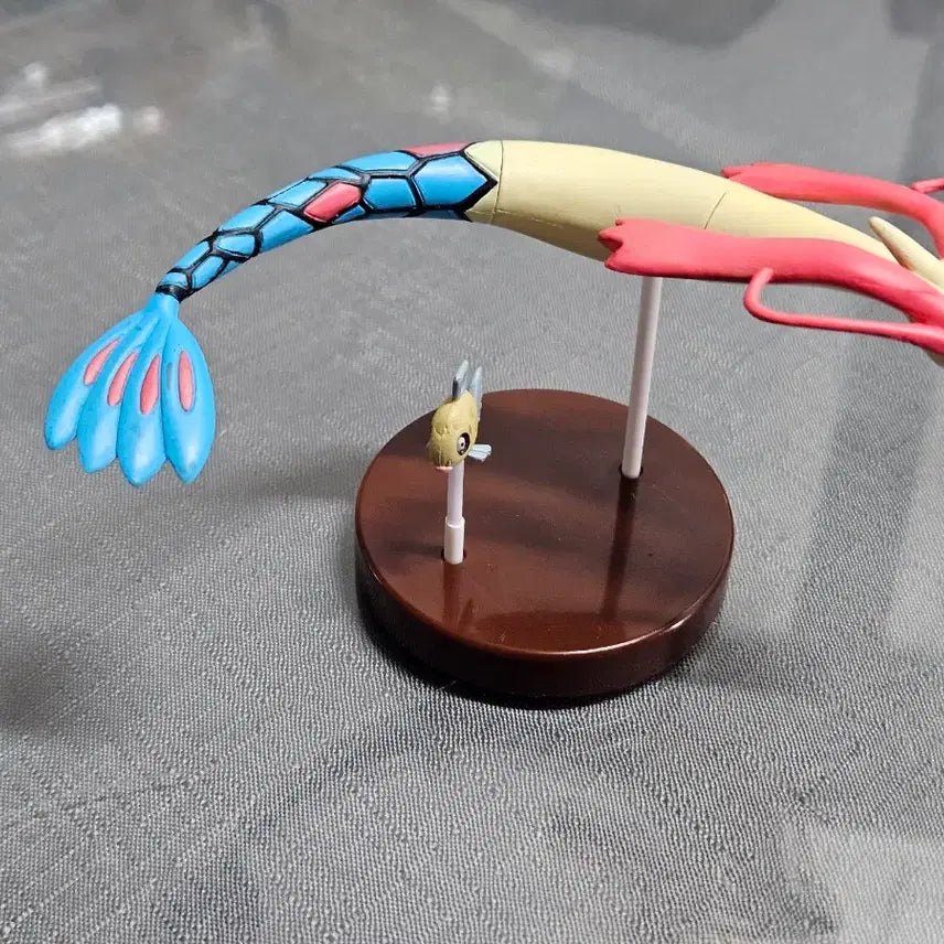 [BUNJANG] Pokemon 3D Figure Collection Milotic Swimming Form &amp; Others Set / 주말할인,7월까지판매)택포,초희귀품)포켓몬스터 입체도감 피규어 밀로틱 유영폼+기타