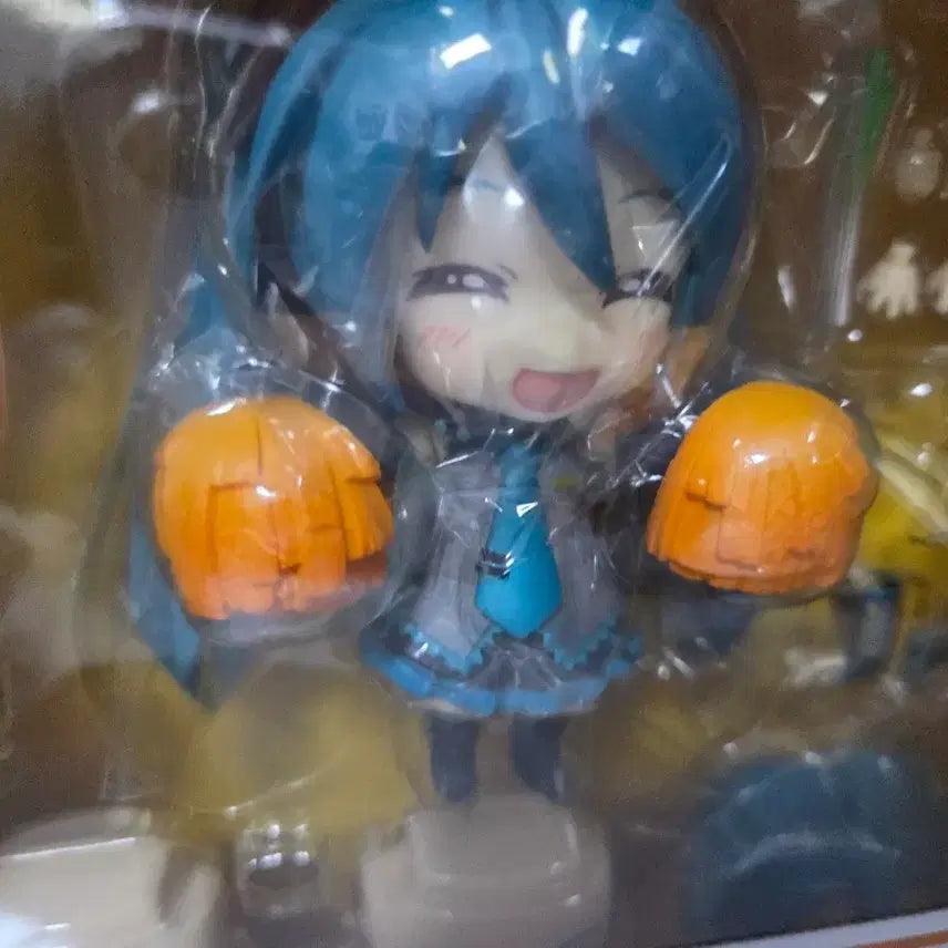 [BUNJANG] Good Smile Company Hatsune Miku Nendoroid 170 Cheer Ver. (Sealed) / 미개봉) 굿스마일컴퍼니 하츠네 미쿠 넨도로이드 170 응원 ver.