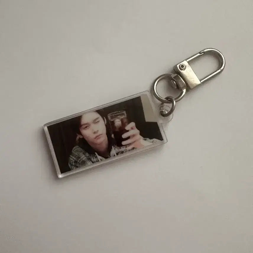 [BUNJANG] RIIZE Eunseok Photocard &amp; Acrylic Keychain Bundle Set / 라이즈 은석 포카 키링