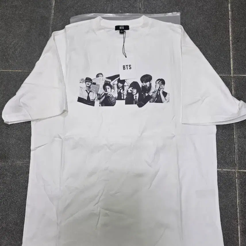 [BUNJANG] BTS Arirang Official Merchandise White T-Shirt / BTS의 &