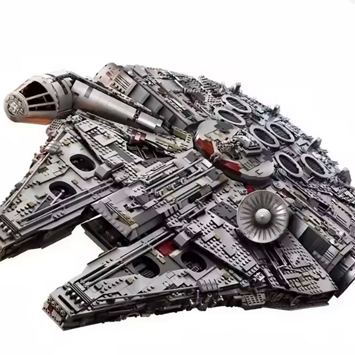 [BUNJANG] LEGO Compatible Millennium Falcon 8445 Pieces with Stand, Remote Control, Sound, and Lights / 스타워즈 밀레니엄팔콘 호환레고 8445피스 거치대 리모컨 사운드 라이트키