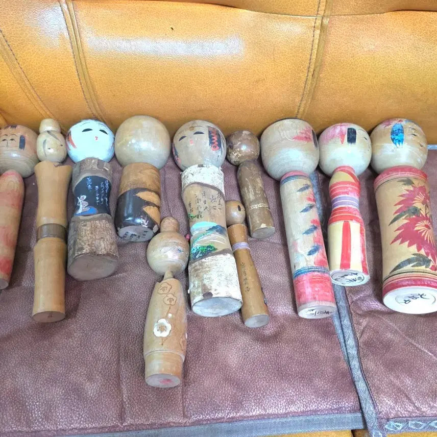 [BUNJANG] Set of 11 Japanese Traditional Wooden Kokeshi Dolls / 일본 전통 목각 코케시인형 11개