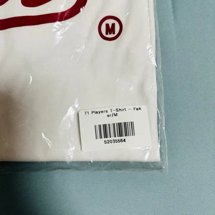 [BUNJANG] T1 Faker Lee Sang-hyeok Official T-Shirt (Size M) / T1 티원 공식 굿즈 페이커 이상혁 반팔 티셔츠 M사이즈 팝니다