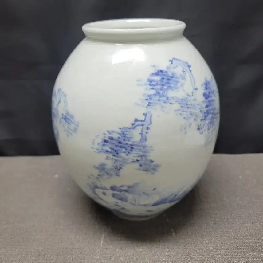 [BUNJANG] White Porcelain Celadon Folk Painting Sweet Potato Jar / 백자 청화 풍속문 고구마호 도자기