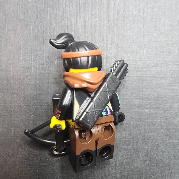 [BUNJANG] Lego Movie 2 Lucy Wyldstyle Minifigure / 레고 무비 2 루시 와일드스타일 미니피겨