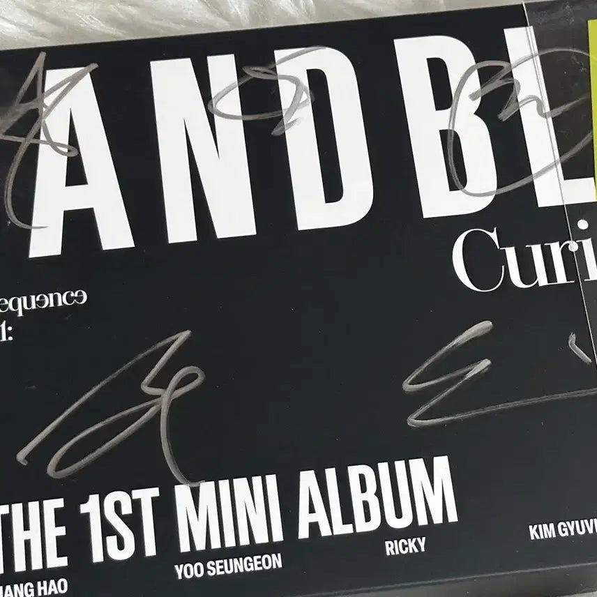[BUNJANG] AND2BLE Autographed 1st Mini Album / 앤더블 AND2BLE 친필 싸인앨범