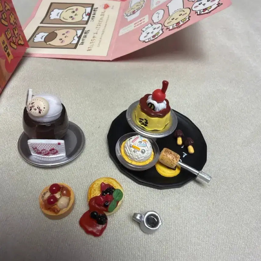 [BUNJANG] Chiikawa Restaurant Miniature Food Figure / 치이카와 레스토랑 식완 피규어