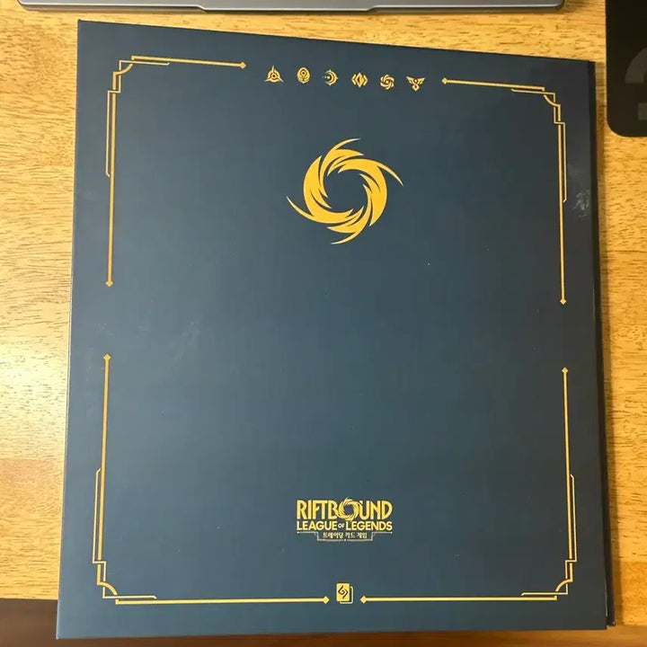 [BUNJANG] Liftbound Binder / 리프트바운드 바인더 팝니다