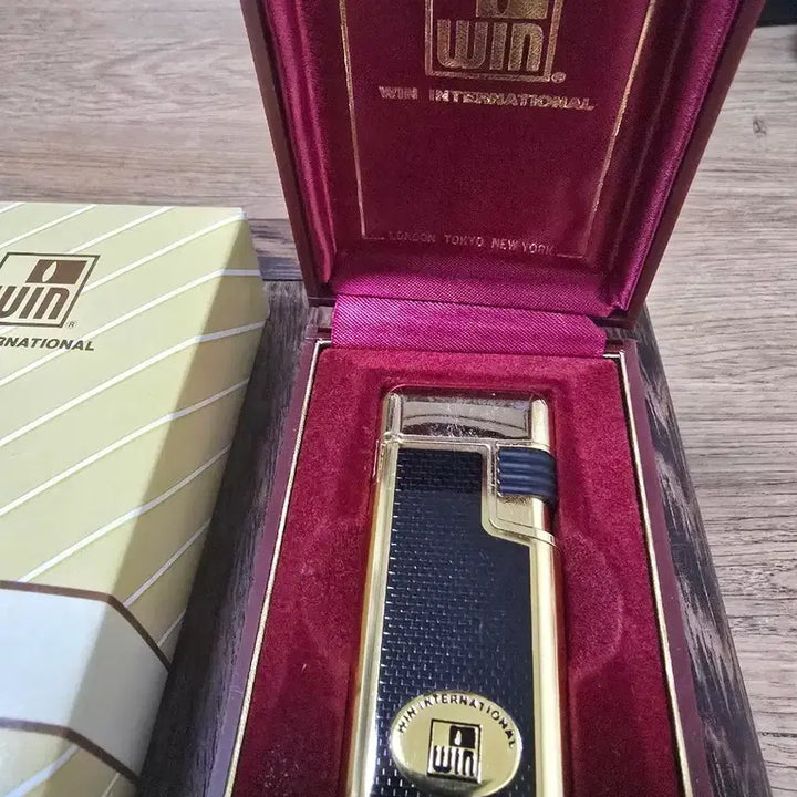 [BUNJANG] Win International Lighter Gold Black Set / 윈 인터내셔널 라이터 금장 블랙 세트