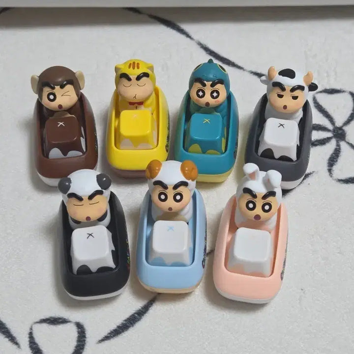 [BUNJANG] Crayon Shin-chan Full Set of 7 Animal Keycaps New / 짱구는 못말려 짱구키캡 7종 풀세트 새상품