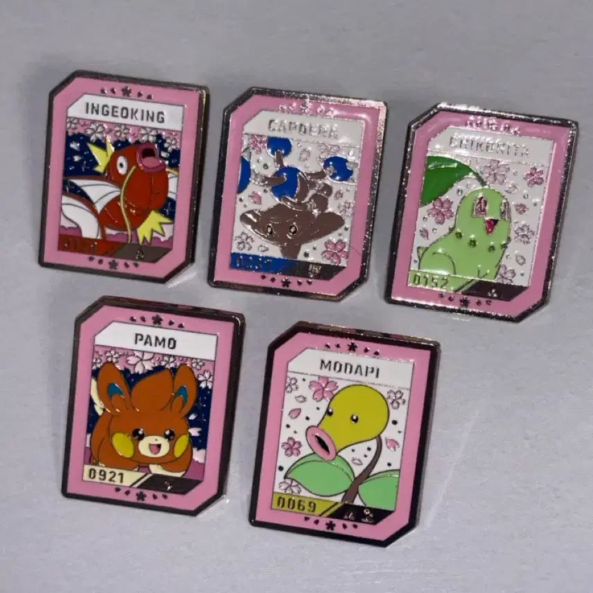 [BUNJANG] Pokemon x Isaac Toast Collaboration 2025 Badge Set / 포켓몬스터 이삭토스트 콜라보 2025 뱃지 5종 일괄