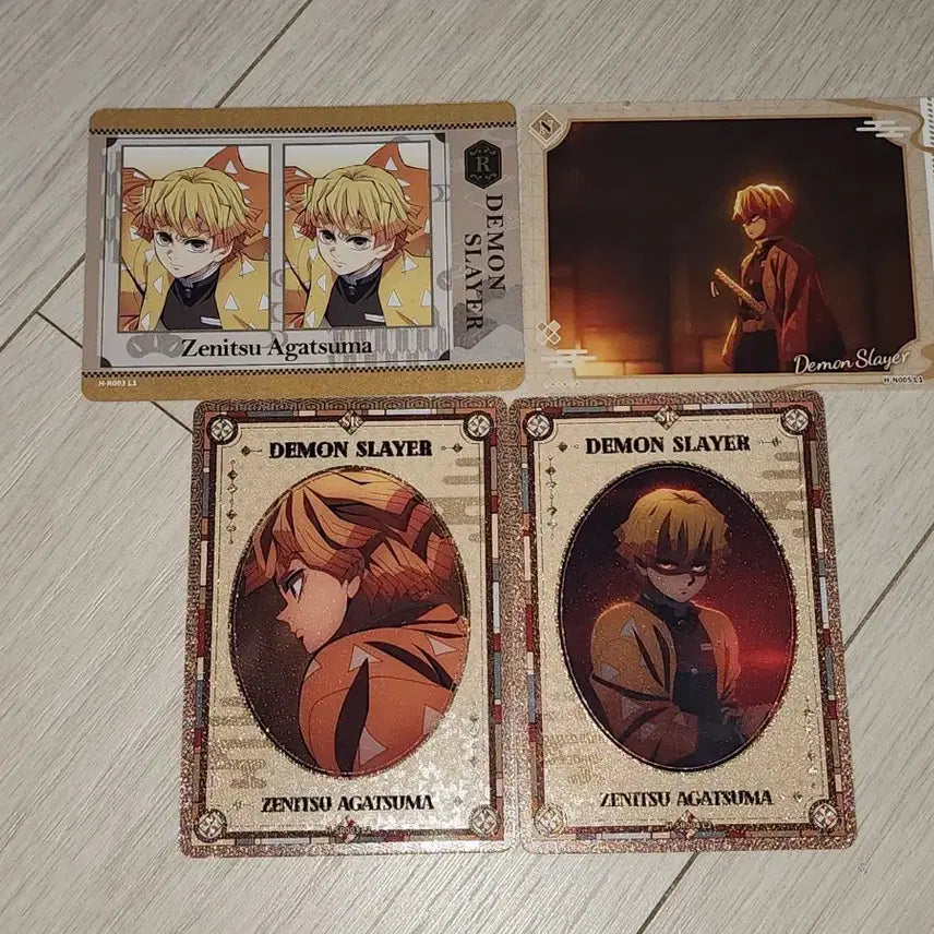 [BUNJANG] Demon Slayer Zenitsu Agatsuma 4-Piece Photocard Bundle Set / 귀멸의 칼날 카유 카즈 젠이츠 4종 일괄