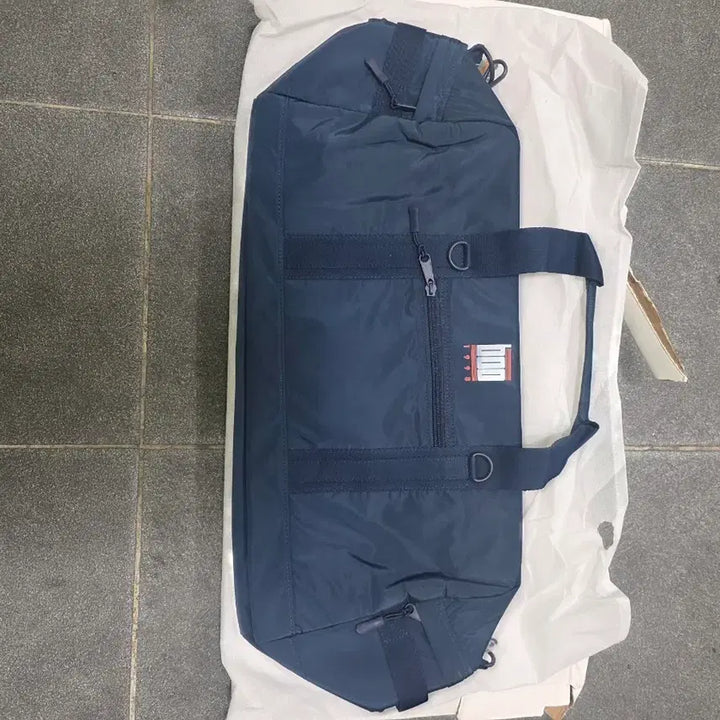 [BUNJANG] SEVENTEEN Seungkwan Boo Boo Bear Sports Bag / 세븐틴 승관 부기백(스포츠백)