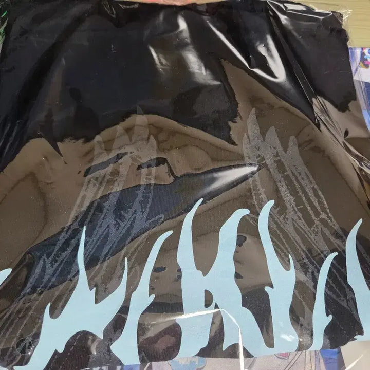 [BUNJANG] SCOCHISM Iro Cloud Short Sleeve T-Shirt &amp; Hair Sheet Set / 쇼케 전까지만 양도 | 스코시즘 이로 클라우드 반팔티셔츠 스코시즘 헤어시트 양도