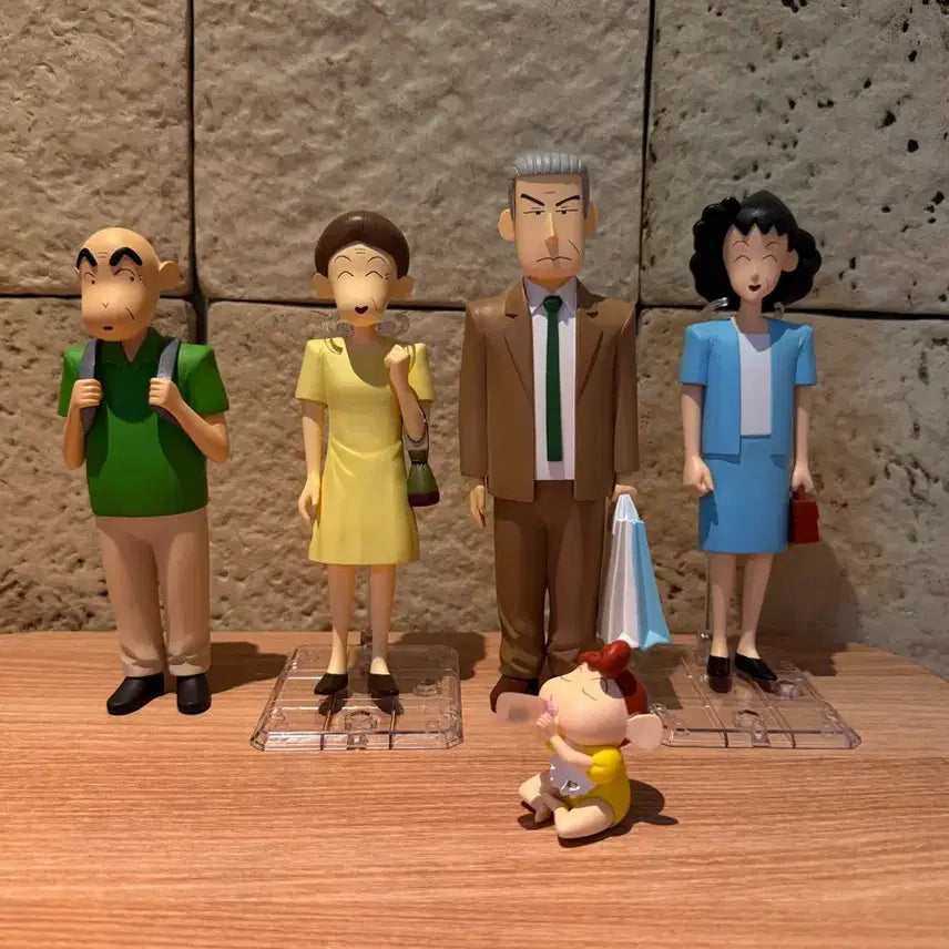 [BUNJANG] Crayon Shin-chan Family Resin Figure Set / 짱구 가족 레진 피규어 세트