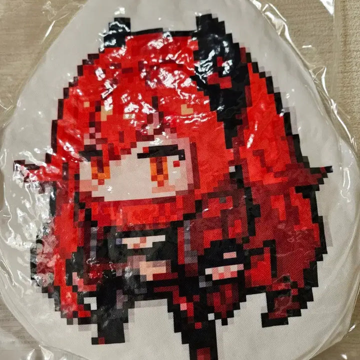 [BUNJANG] Goddess of Victory: NIKKE Red Hood Pixel Art Dicut Cushion (Limited Edition) / 새상품) 니케 에리어 방어전 한정판 다이컷 도트 쿠션 레드후드