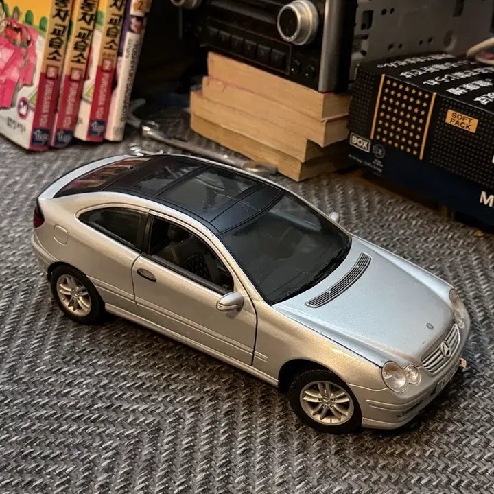 [BUNJANG] Maisto 1/18 Mercedes-Benz W203 C-Class Sportcoupe Diecast Model / 1/18 마이스토 벤츠 W203 스포츠쿠페
