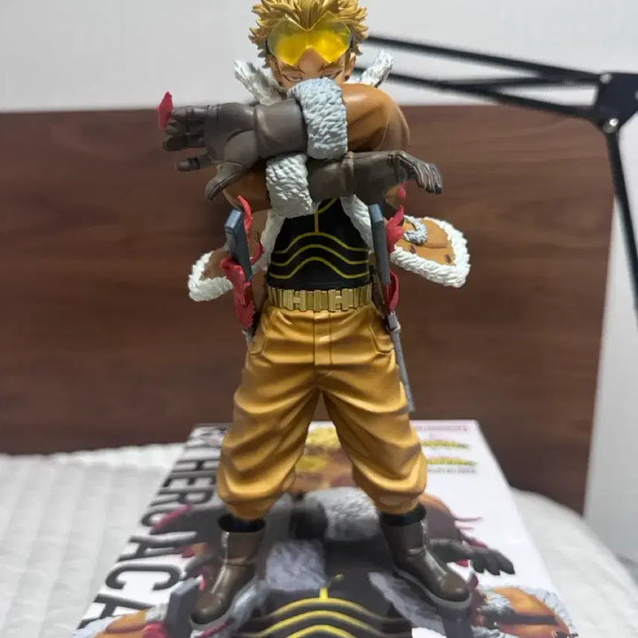 [BUNJANG] Ichiban Kuji My Hero Academia D Prize Hawks Figure (Opened) / 택포18)제일복권 방어하는힘 D상 호크스 개봉품