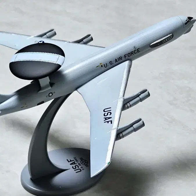 [BUNJANG] Academy 1/144 Scale E-3 Sentry Early Warning Aircraft Military Plastic Model / 아카데미 미 공군 E-3 센트리 조기경보기 밀리터리 프라모델 모형 완성작
