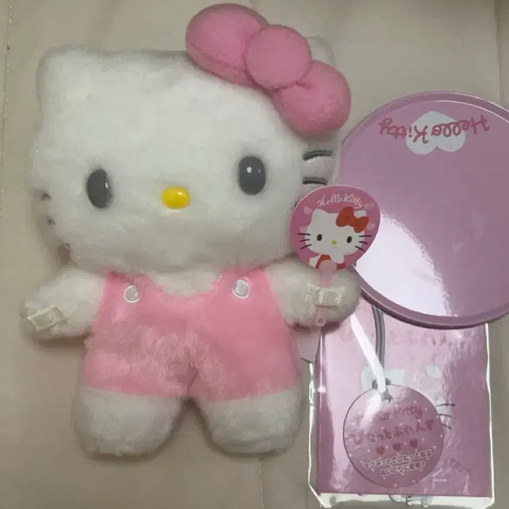 [BUNJANG] Sanrio Hello Kitty Pitatto Magnet Doll / 산리오 헬로키티 피탓토 자석 마그넷 인형