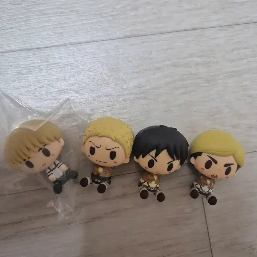 [BUNJANG] Attack on Titan Choco-Noko Figures Set (4 Types) / 진격의거인  초코노코 4종