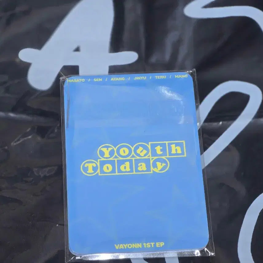 [BUNJANG] VAYONN Official Workshop Kit Bag &amp; Photocard Set (Sealed) / 베이온 VAYONN 공방키트 가방 포카세트(미개봉)