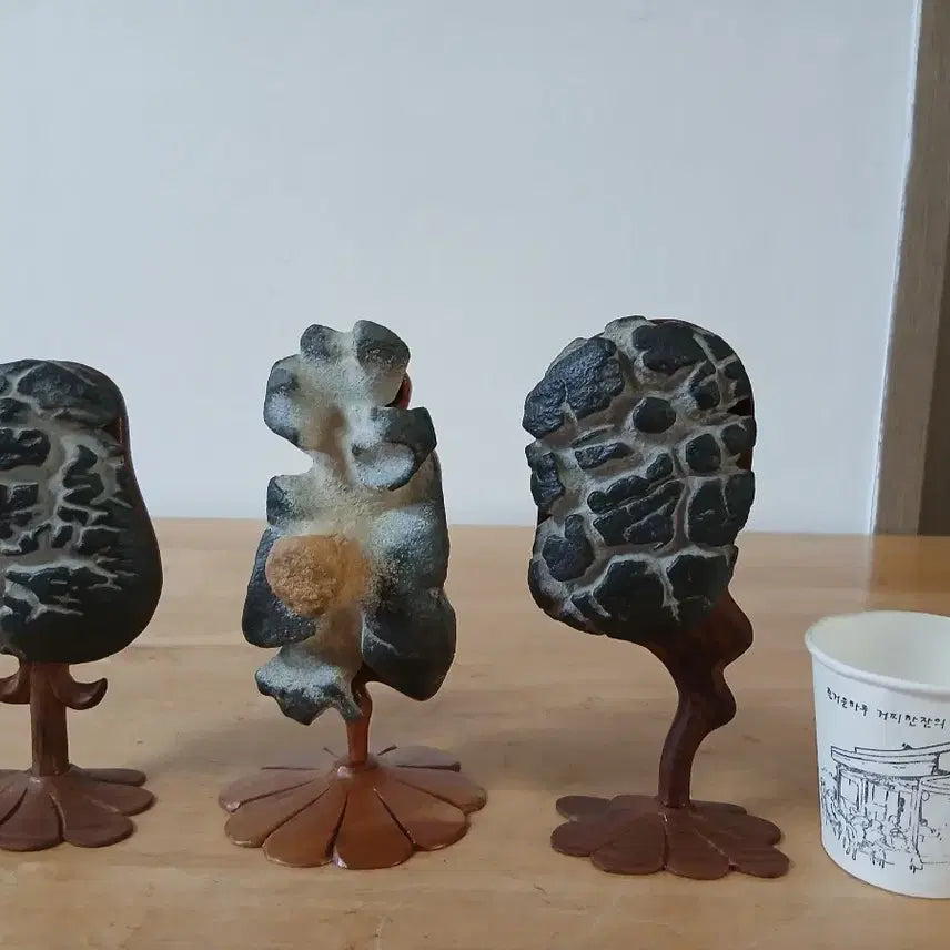 [BUNJANG] Kugapseok (Turtle Shell Stone) with Stand / 수석 ( 구갑석 )