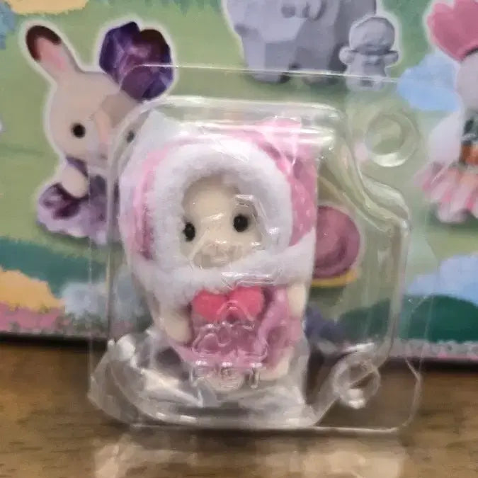 [BUNJANG] Sylvanian Families Colorful Rabbit Flora / 실바니안 컬러풀 토끼 플로라