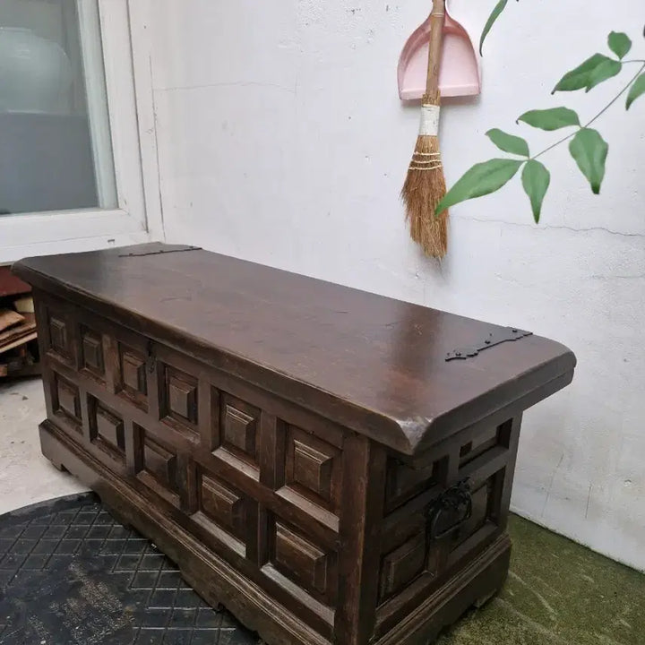 [BUNJANG] Vintage Oak Chest Table - Spanish Style / 빈티지 원목 수납함 스페인 체스트 테이블 빈티지가구