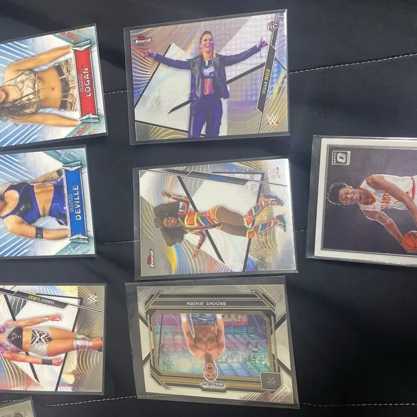 [BUNJANG] WWE Trading Cards Bundle (12 cards), Basketball Card (1 card) / wwe 카드 12장 일괄 ,농구 카드 1장