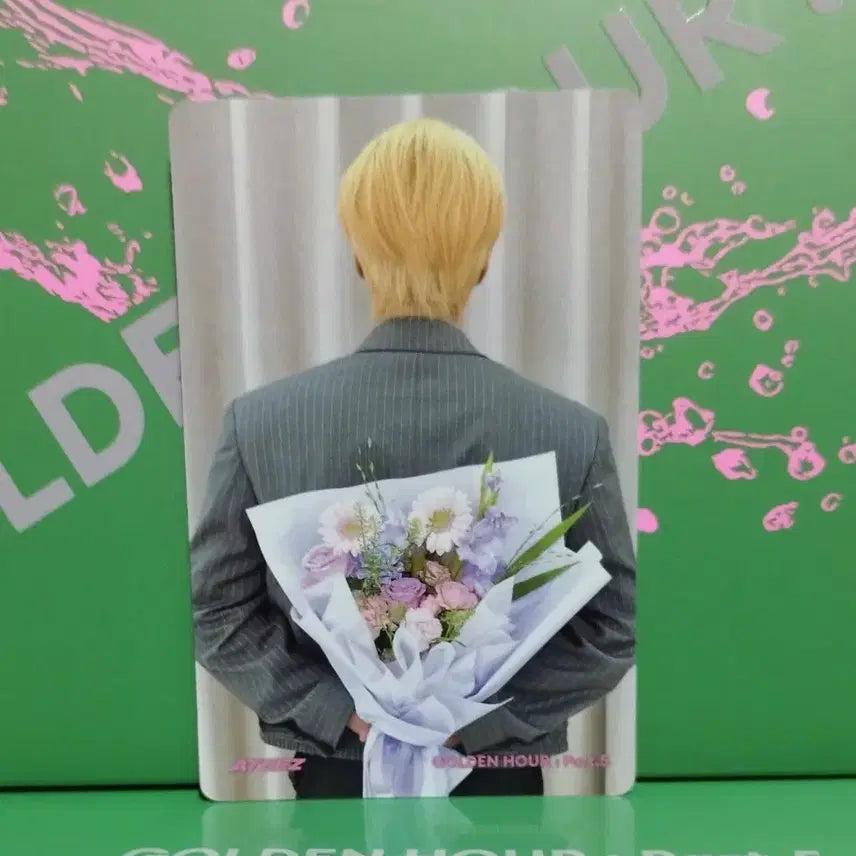 [BUNJANG] ATEEZ Seonghwa GOLDEN HOUR : Part.5 BAD TOKTOQ Lucky Draw Bouquet Ver. / 에이티즈 꽃다발 성화 - 톡큐 특전