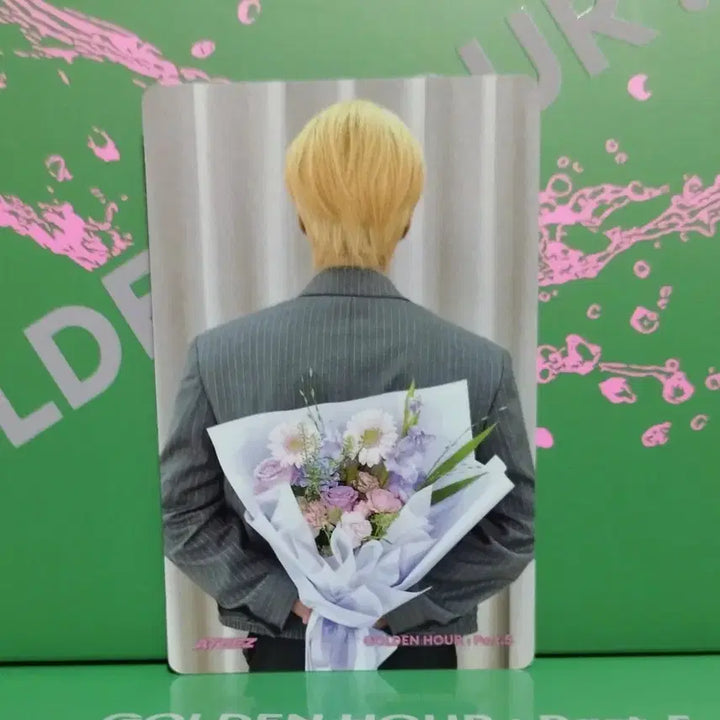 [BUNJANG] ATEEZ Seonghwa GOLDEN HOUR : Part.5 BAD TOKTOQ Lucky Draw Bouquet Ver. / 에이티즈 꽃다발 성화 - 톡큐 특전