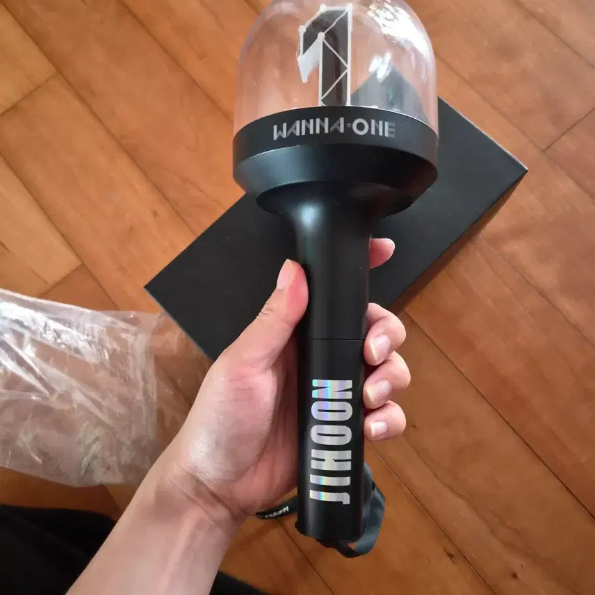 [BUNJANG] Wanna One Official Lightstick Wanneable Bong / 워너원 응원봉 워너블봉