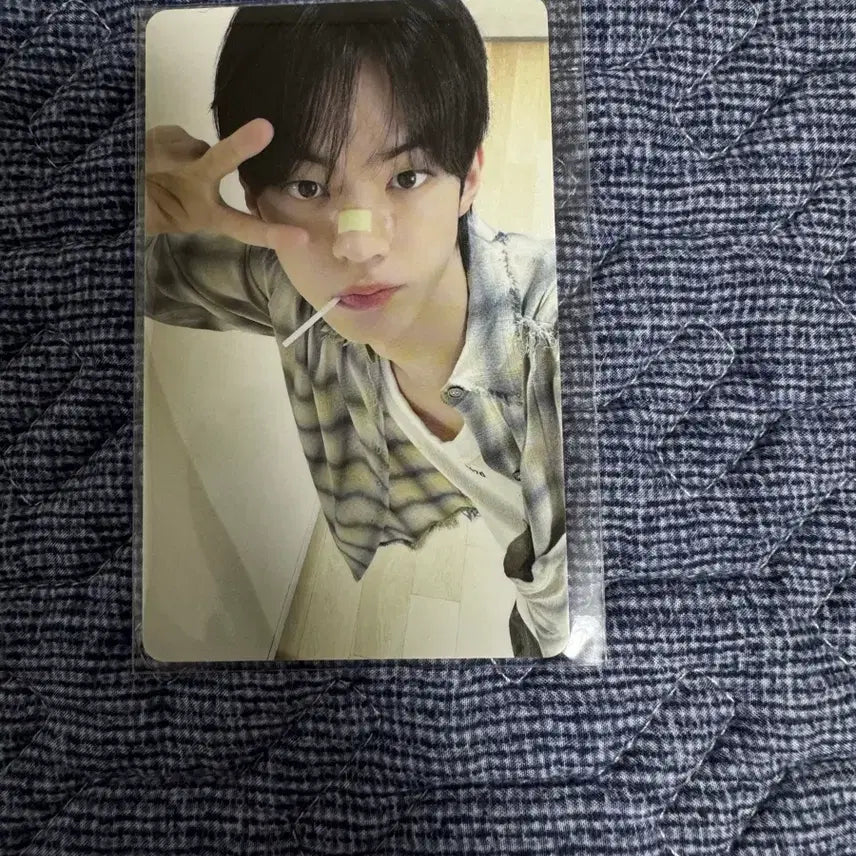 [BUNJANG] TWS Dohun Weverse Lucky Draw Candy Band Photocard / 투어스 도훈 위버스 컴백 럭드 특전 사탕 밴드 포카