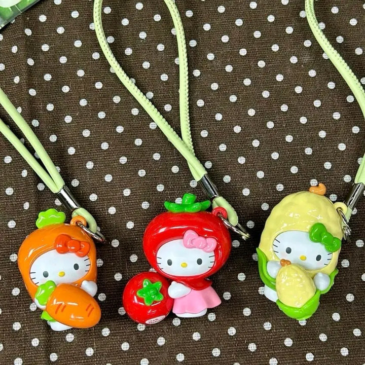 [BUNJANG] Sanrio Hello Kitty Carrot Keychain / 산리오 키티 베지터블 키링