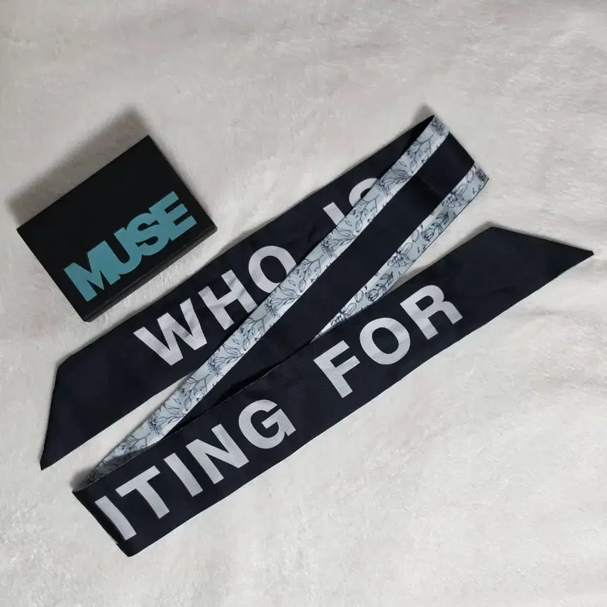 [BUNJANG] BTS Jimin Muse Pop-up Tie Scarf / BTS 지민 뮤즈 Muse 팝업 타이 스카프