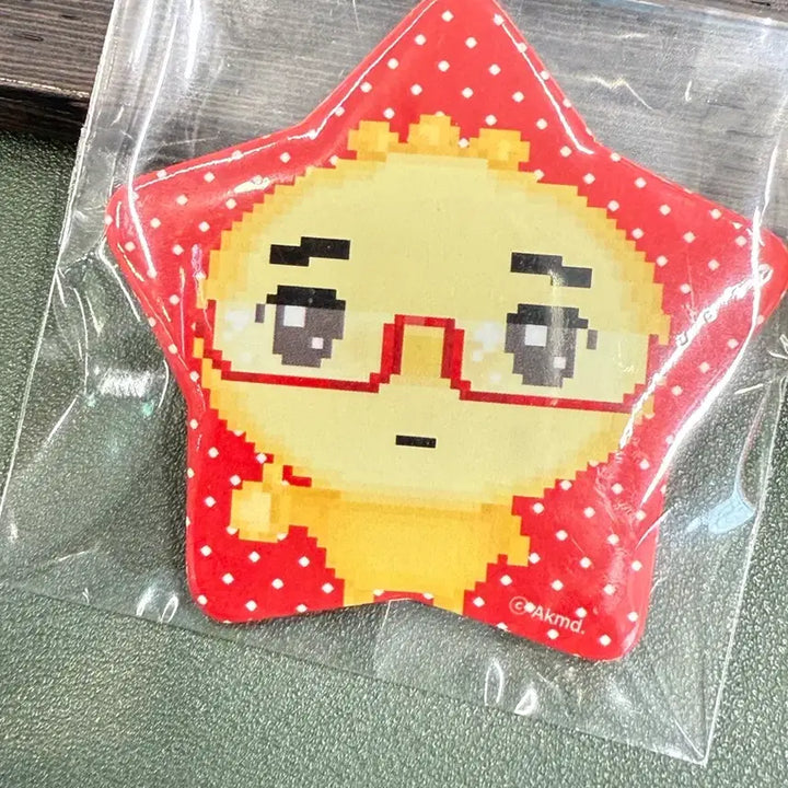 [BUNJANG] Angyeongmandu Lucky Draw Can Badge / 안경만두 특전 캔뱃지 새상품