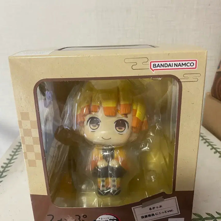 [BUNJANG] Megahouse Demon Slayer Zenitsu Agatsuma Figure (Smiling Expression, Sealed) / 젠이츠룩업/방긋/미개봉