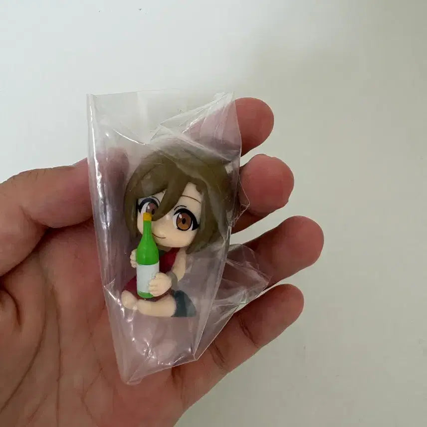 [BUNJANG] Vocaloid MEIKO Hide-and-Seek Gacha Figure / 보컬로이드 메이코 숨바꼭질 가챠