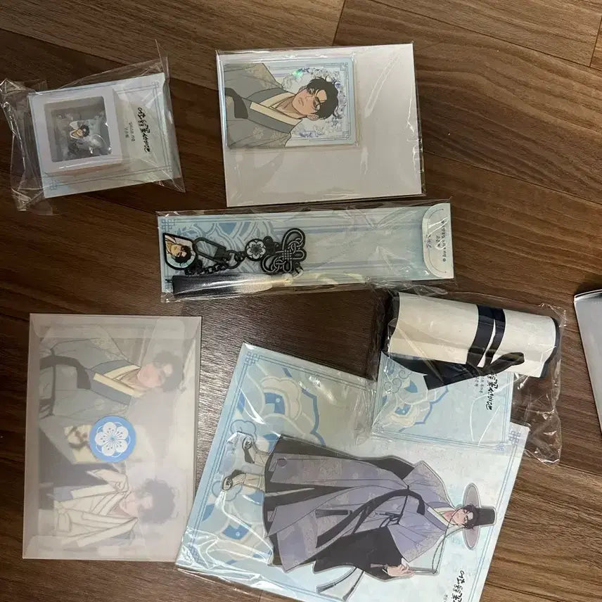 [BUNJANG] Eohwadoongdung Kkotseonbidan Go Eunhyuk Set (Includes Pre-Order Benefit) / 사전특전포함 어화둥둥 꽃선비단 굿즈 고은혁 세트