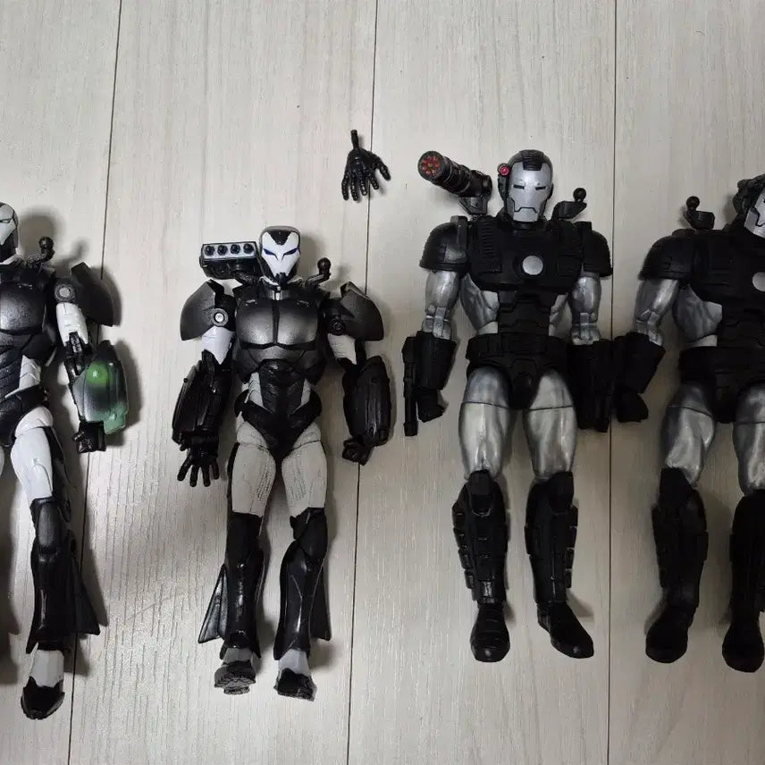 [BUNJANG] Marvel Legends Comics War Machine Retro Figure Set (4 Items) / 마블레전드 코믹스 워머신 레트로 피규어 4종 일괄
